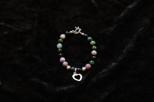 A Beautiful Sterling Silver Heart Bracelet