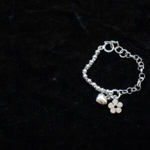 A Bead Bracelet with Sterling Silver Heart 15